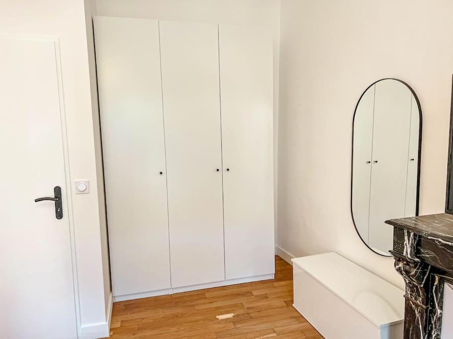 Le Spacieux Et Confortable A 15min De La Gare Appartement