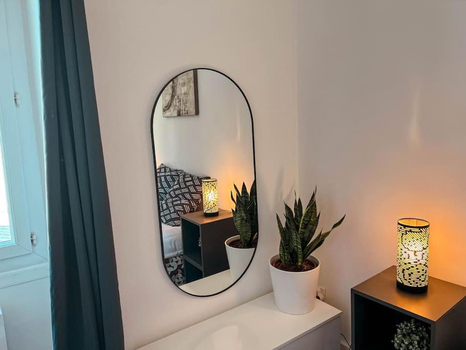Le Spacieux Et Confortable A 15min De La Gare Apartment *